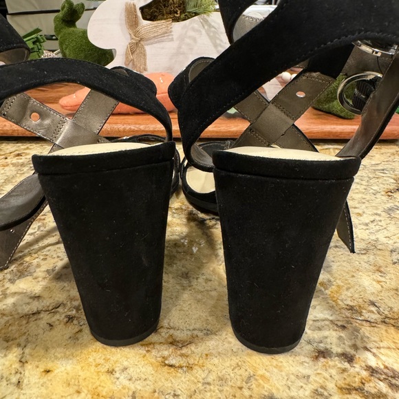 NWOB Sam & Libby block heels. Never been worn. Please see all pictures. - Picture 7 of 10